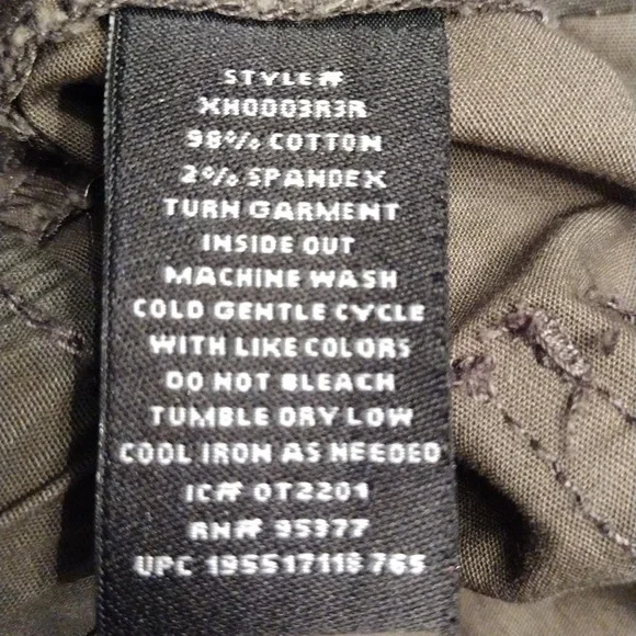 Social Standard by Sanctuary, Womens Size S, Poplin Camo Hero Utility Shorts - Picture 4 of 5